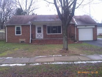 14452 Hickox St, Burton, OH 44021 