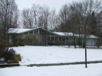 32563 S Burr Oak Dr, Solon, OH 44139 