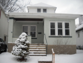 3742 Bank Ct, Cincinnati, OH 45211 