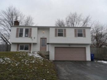 4885 Deephollow Dr, Columbus, OH 43228 