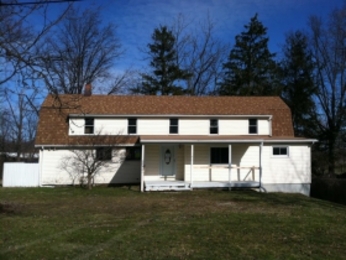 38421 Laura Dr, Eastlake, OH 44095 