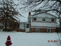 6483 W Vancey Dr, Brook Park, OH 44142 