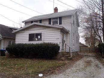 2482 9th Ct, Cuyahoga Falls, OH 44221 