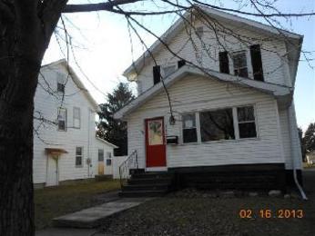 342 5th St NW, New Philadelphia, OH 44663 