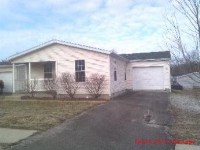 105 Maple Run Dr, Hillsboro, OH 45133 