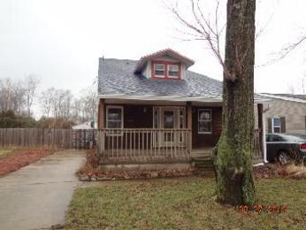 738 Alameda Ave, Sheffield Lake, OH 44054 