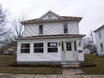 621 Adams St, Piqua, OH 45356 