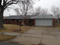 1708 Victoria Ln, Lima, OH 45805 