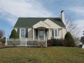 166 California Ave, Louisville, OH 44641 