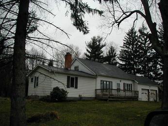 10261 Halstead Rd, Mantua, OH 44255 