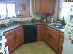 5800 Weaver Road, Conneaut, OH 44030 