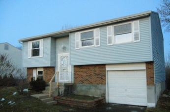 3200 Dorf Dr, Dayton, OH 45418 