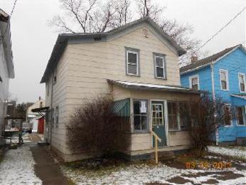 614 N Freedom Ave, Alliance, OH 44601 