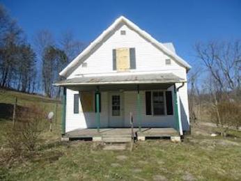 12375 Carey Ln, Howard, OH 43028 