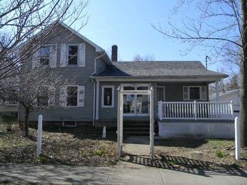 574 Jackson Street, Amherst, OH 44001 