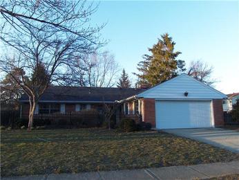 805 Ingersol Dr, Kettering, OH 45429 