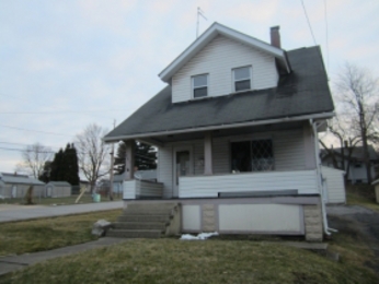 751 5th Street, Struthers, OH 44471 