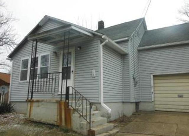 999 Tritt Dr, Akron, OH 44312 