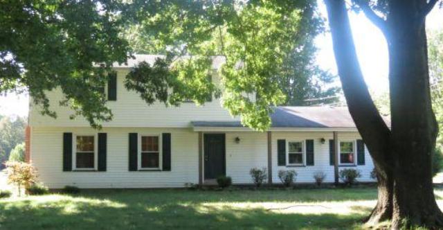 2927 Algonquin Drive, Poland, OH 44514 