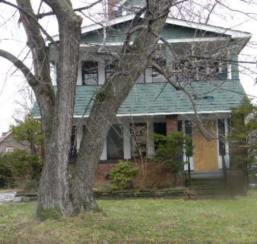 1696 Belmar Rd, Cleveland Heights, OH 44118 