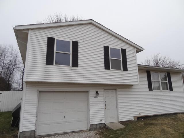 4021 Greenbay Dr, Barberton, OH 44203 