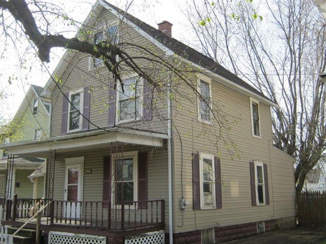 2408 9th St SW, Canton, OH 44710 