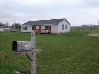 6953 Smith Rd, Bradford, OH 45308 