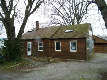 182 Harcourt Rd, Vermilion, OH 44089 