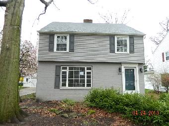 408 Lake Forest Dr, Bay Village, OH 44140 