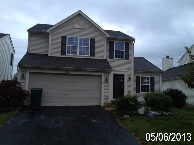 2389 Featherwood Dr, Columbus, OH 43228 