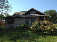 724 Alameda Ave, Sheffield Lake, OH 44054 
