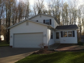 670 Bridle Ct, Geneva, OH 44041 