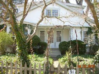 91 Olive St, Chagrin Falls, OH 44022 