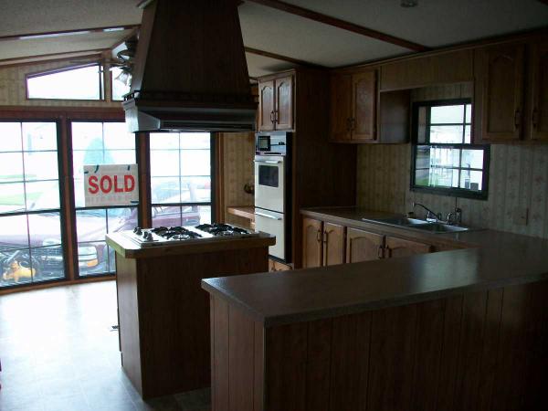 122 Maple Hill Lane, Akron, OH 44312 