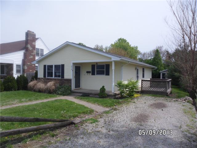 210 Fairview Ave, Washington Court House, OH 43160 