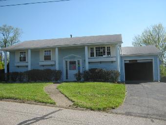 8 Hillcrest Dr, Martins Ferry, OH 43935 