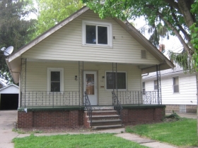 749 Lafollette St, Akron, OH 44306 