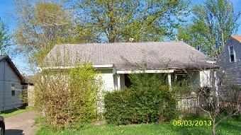 216 Fairlawn Ave, Elyria, OH 44035 