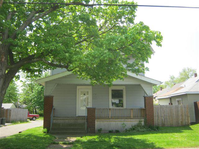 2320 4th St NW, Canton, OH 44708 