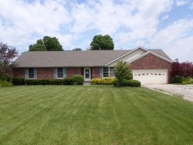 14991 Charm Hill Dr, Sidney, OH 45365 