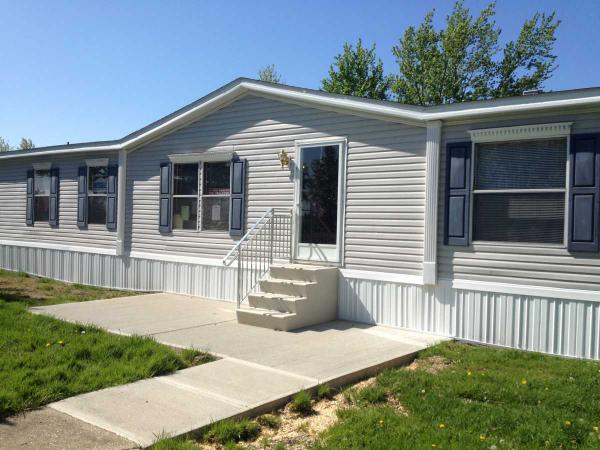 125 Kenny Brook, Elyria, OH 44035 