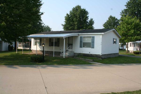 Lark Lane, Elyria, OH 44035 