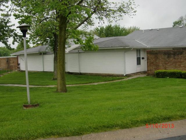 5831 Troy Villa Blvd, Dayton, OH 45424 