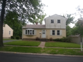 6511 Graf Dr, Cincinnati, OH 45230 