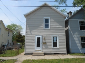 215 Old Main St, Miamisburg, OH 45342 