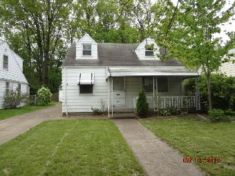 14713 Grapeland Ave, Cleveland, OH 44111 