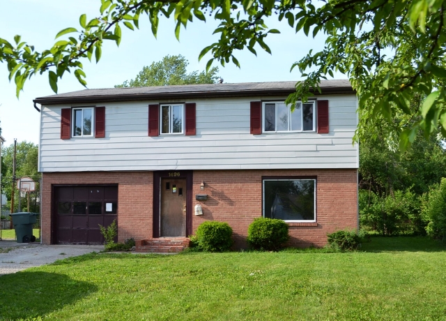 1496 Orson Dr, Columbus, OH 43207 