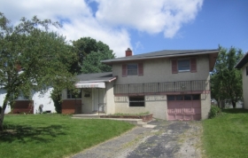 4068 Seigman St, Whitehall, OH 43213 