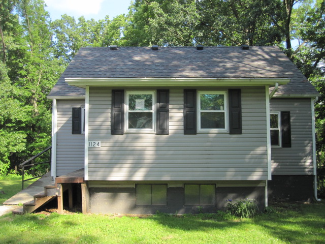 1124 Crestline Drive, Akron, OH 44312 