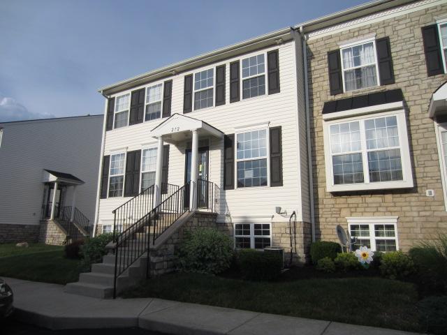 272 Oxford Oak Dr, Blacklick, OH 43004 
